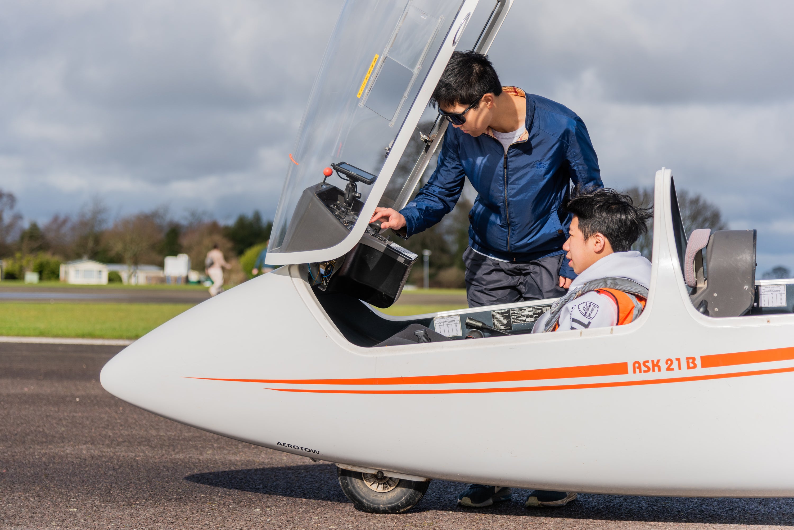 About Lasham Lasham Gliding Society